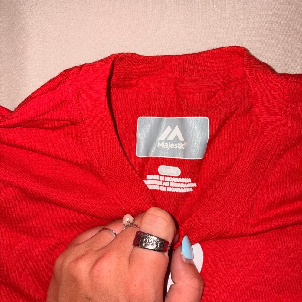 Phillies t shirt NWT - Picture 3 of 3